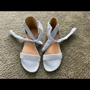 Brand new Chase+Chloe sandals size US8